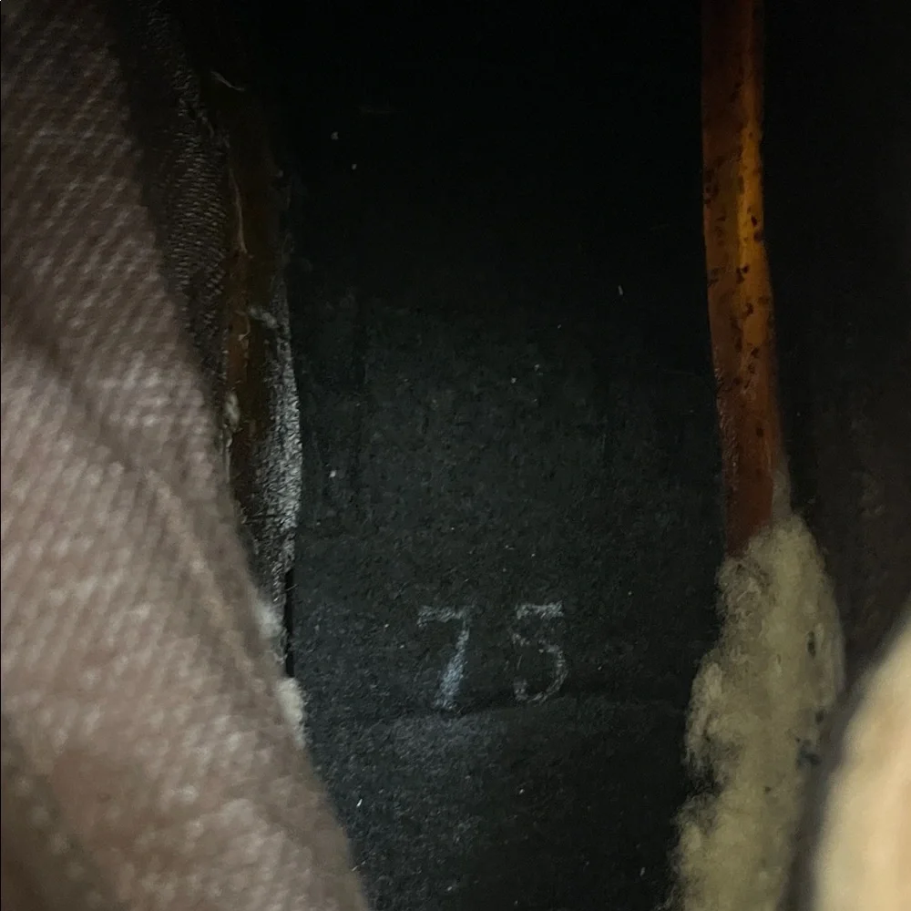 UGG pre owned